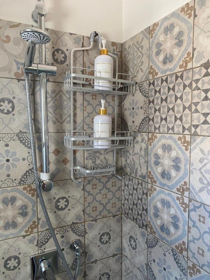 Al Civico 18 Apartment Palermo Luaran gambar